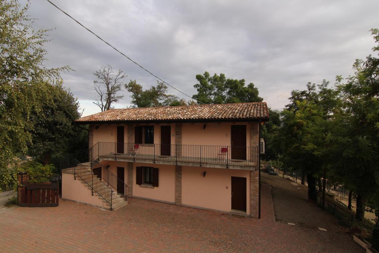 Agriturismo Ca' Isotta Castello di Serravalle Exterior foto